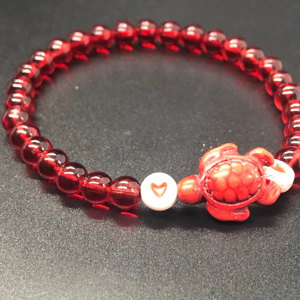 Turtle Red Heart Beaded Stretch Bracelet